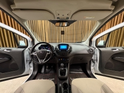 FORD TOURNEO COURİER 1.5 TDCİ TİTANİUM PLUS 12 TAKSİT
