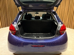 PEUGEOT 208 1.2 PURETECH ACTİVE OTOMATİK CAM TAVAN 12 TAKSİT