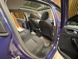 PEUGEOT 208 1.2 PURETECH ACTİVE OTOMATİK CAM TAVAN 12 TAKSİT