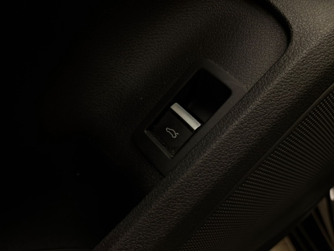 AUDİ A4 40 TDI QUATTRO ADVANCED İÇİ TABA HATASIZ BOYASIZ 12TAKST