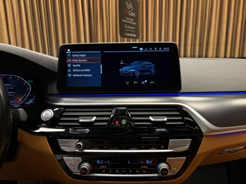 BMW 520İ SPECİAL EDİTİON M SPORT CARBON SCHWARZ HATASZ 12 TAKSİT