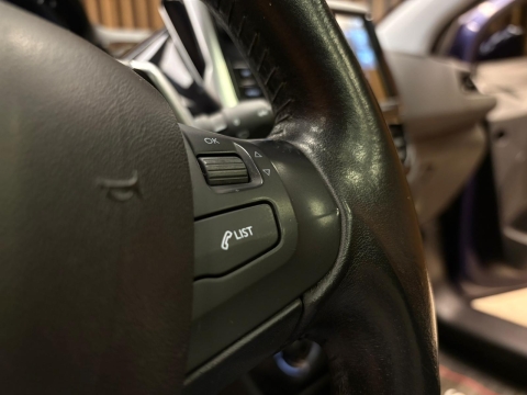 PEUGEOT 208 1.2 PURETECH ACTİVE OTOMATİK CAM TAVAN 12 TAKSİT