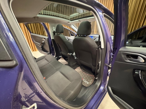 PEUGEOT 208 1.2 PURETECH ACTİVE OTOMATİK CAM TAVAN 12 TAKSİT