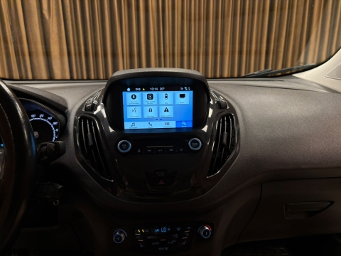 FORD TOURNEO COURİER 1.5 TDCİ TİTANİUM PLUS 12 TAKSİT